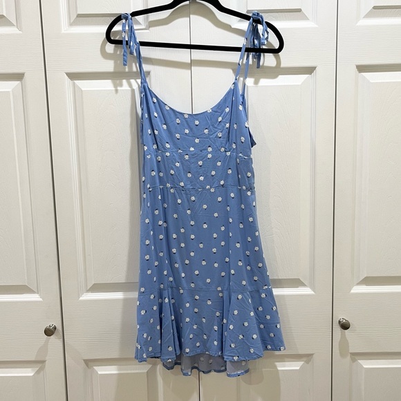 5 for $25! Wild Fable Blue Floral Dress XL - Picture 3 of 7
